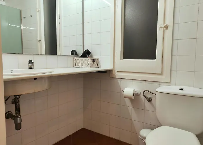 Appartamento R.g. Tranquil 1br Apt. 2beds. La Rambla Barcellona