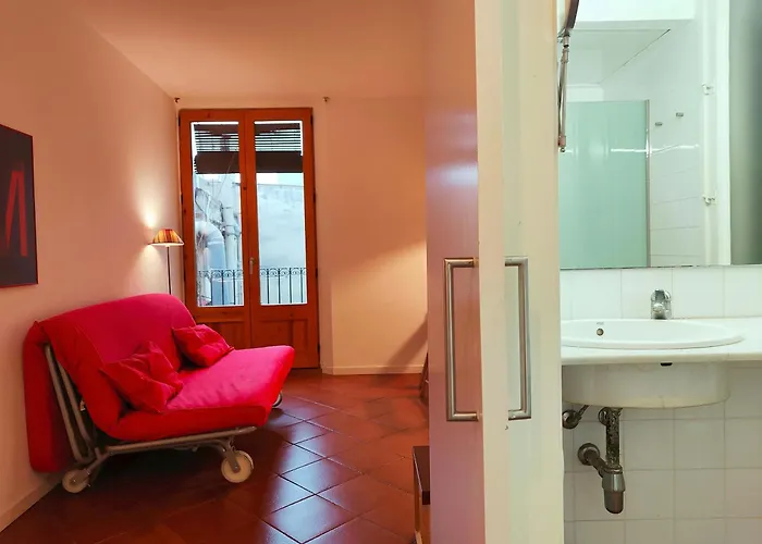 Appartamento R.g. Tranquil 1br Apt. 2beds. La Rambla Barcellona