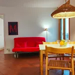 R.g. Tranquil 1br Apt. 2beds. La Rambla Barcelona