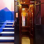 R.g. Tranquil 1br Apt. 2beds. La Rambla * Barcelona