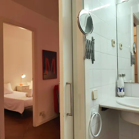 R.g. Tranquil 1br Apt. 2beds. La Rambla Apartament Barcelona